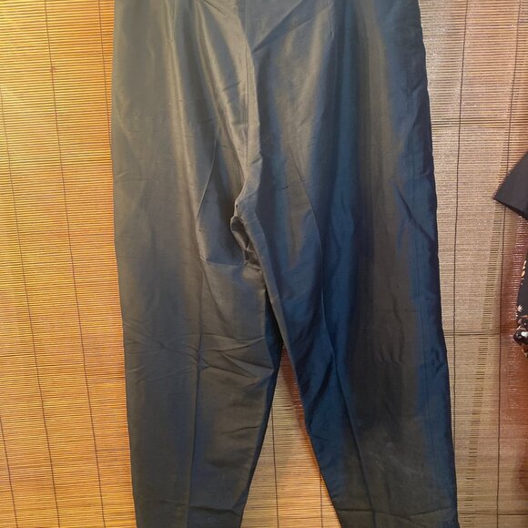 Lilly Pulitzer 100% Silk Black Pants with Embroidered Peacock Detail Size 14 EUC - Picture 3 of 8